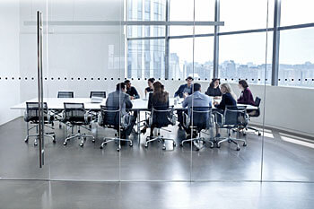 Konferenzraum mit Steuerberatern